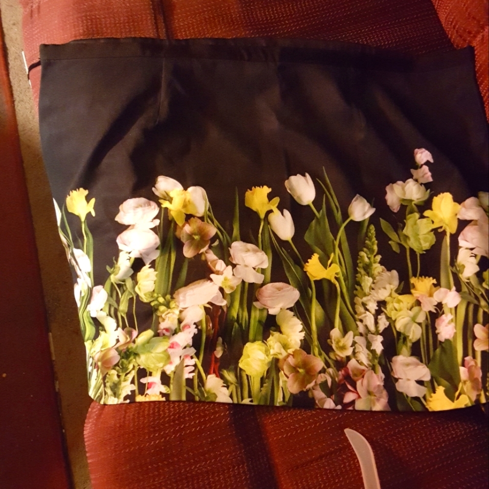 Victoria Beckham 3x Black dressy skirt with flowers.